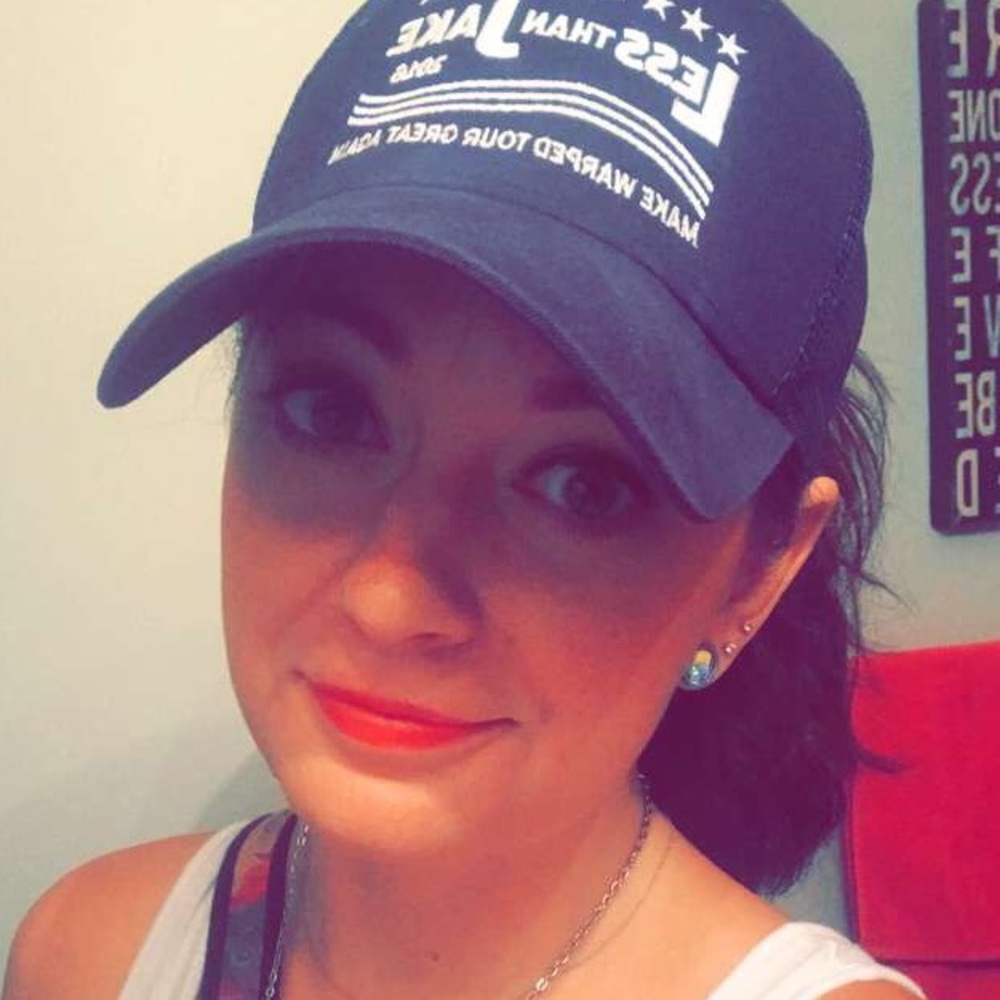 Meet your Posher, Nicole
